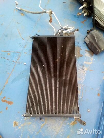 Радиатор кондиционера на Инфинити fx 35