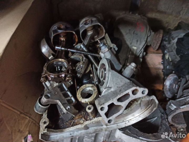 Запчасти двигателя 1.8 awt,awm,adr,are,bel Audi vw