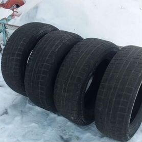 Yokohama Ice Guard IG30 215/60 R16 19VR