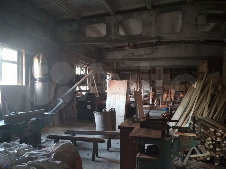 Производственное помещение, 300 м²