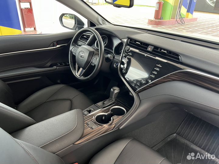 Toyota Camry 2.5 AT, 2019, 13 450 км