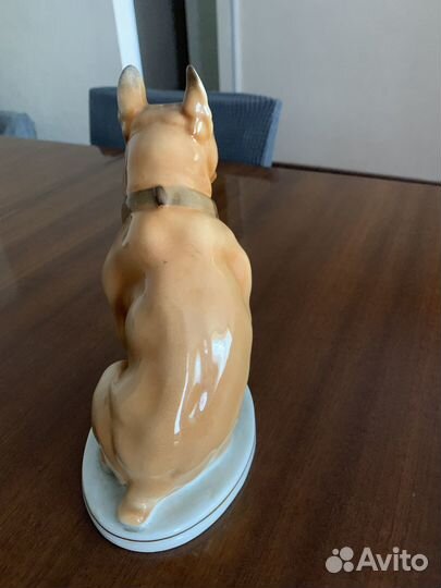 Фарфоровые статуэтки собака лфз