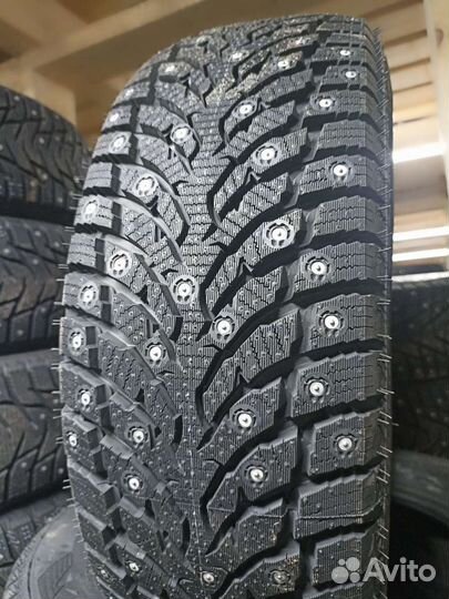 Landspider Arctictraxx 225/60 R18 104T