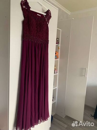Вечернее платье