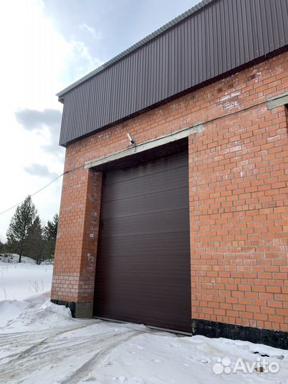 Секционные ворота