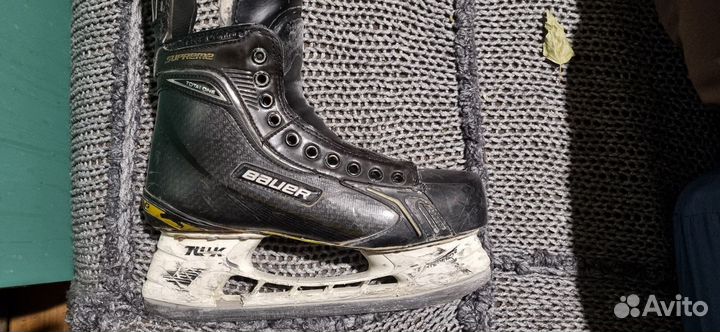 Хоккейные коньки bauer 42 размер