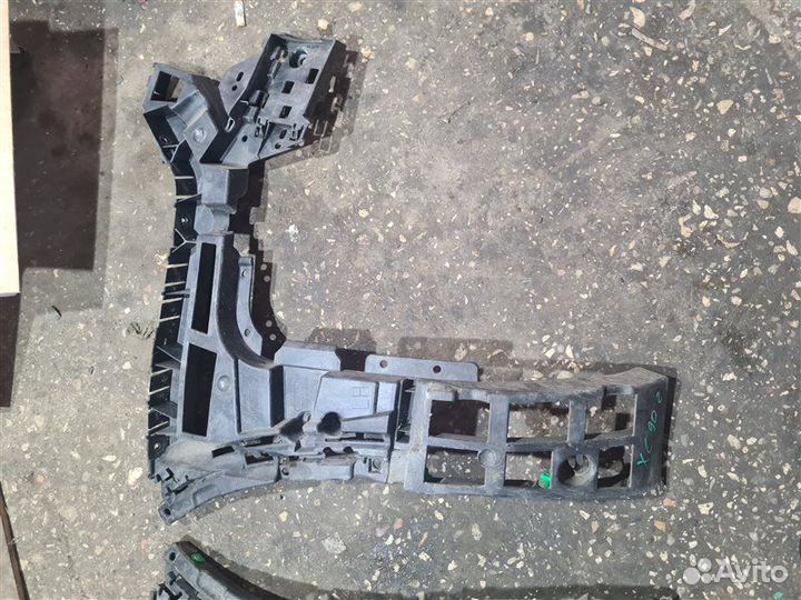 Крепление бампера заднее левое Volvo Xc90 2