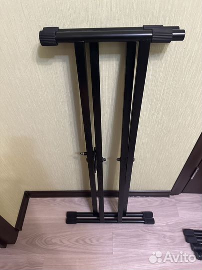 Стойка для синтезатора