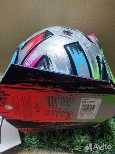 Футбольный мяч adidas Uniforia PRO Финал euro 20