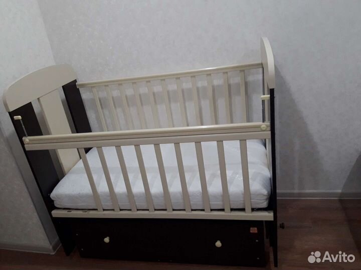 Детская кровать качалка