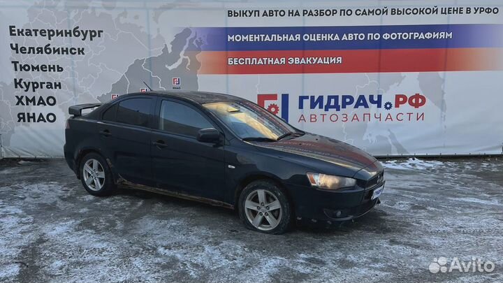 Датчик включения стопсигнала Mitsubishi Lancer X MR228924