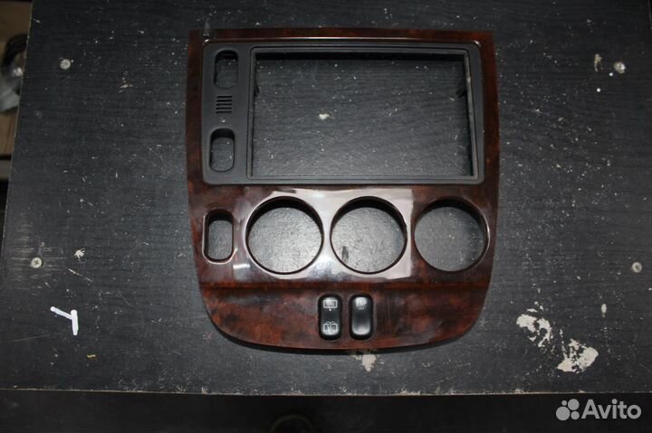 Накладка центральной панели Mercedes ML-Class W163