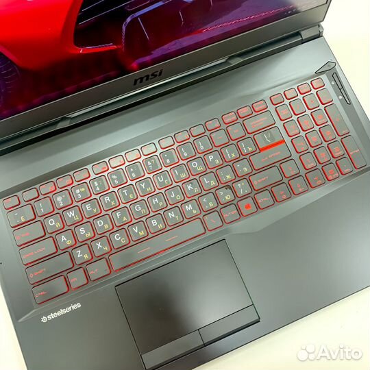 Игровой ноутбук MSI i7/RTX(6gb) /17.3/как новый