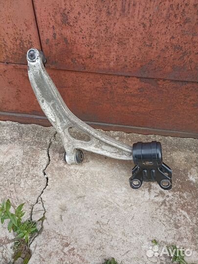 Рычаг левый алюминиевый Ford focus 3