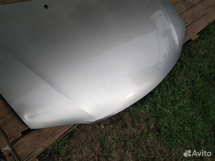 Капот Toyota Corolla Spasio 2000г