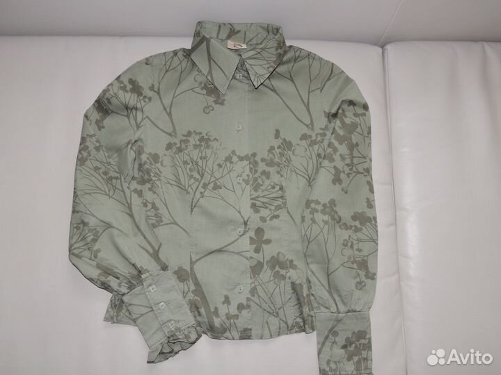 Рубашки на девочку 6.5-8 лет