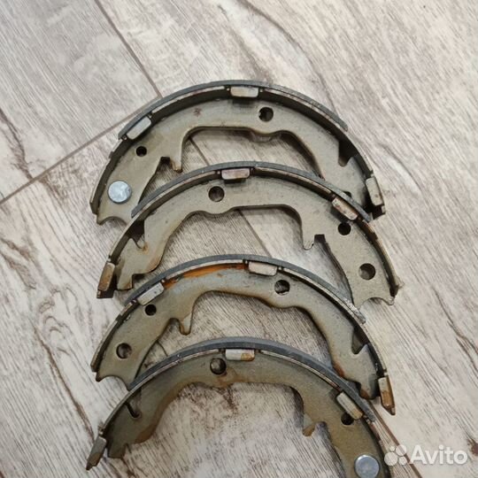 Задние тормозные колодки Mitsubishi ASX и др