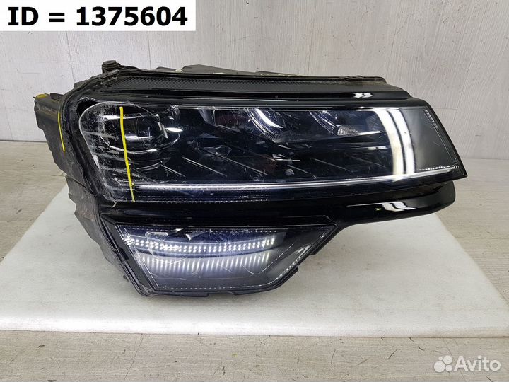 Фара правая Skoda Karoq