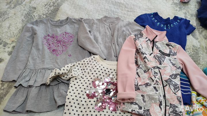 Два пакета вещей для девочки 104-116