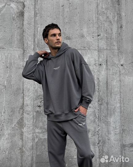 Парные спортивные костюмы