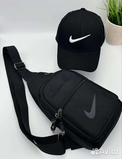 Бейсболка с сумкой