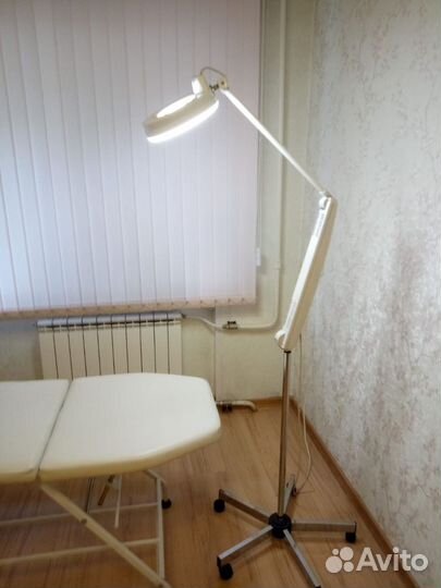 Лампа лупа напольная