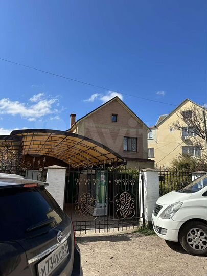 Дом 320 м² на участке 9 сот.