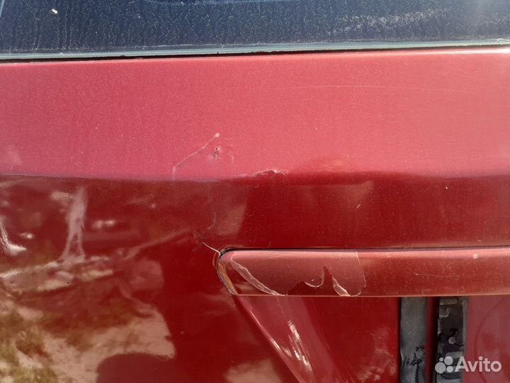 Крышка багажника Ford Fiesta