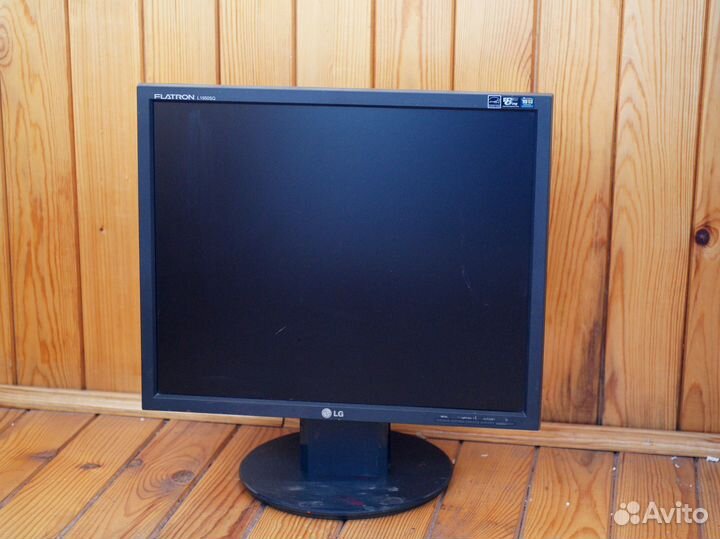 Монитор ЖК 19