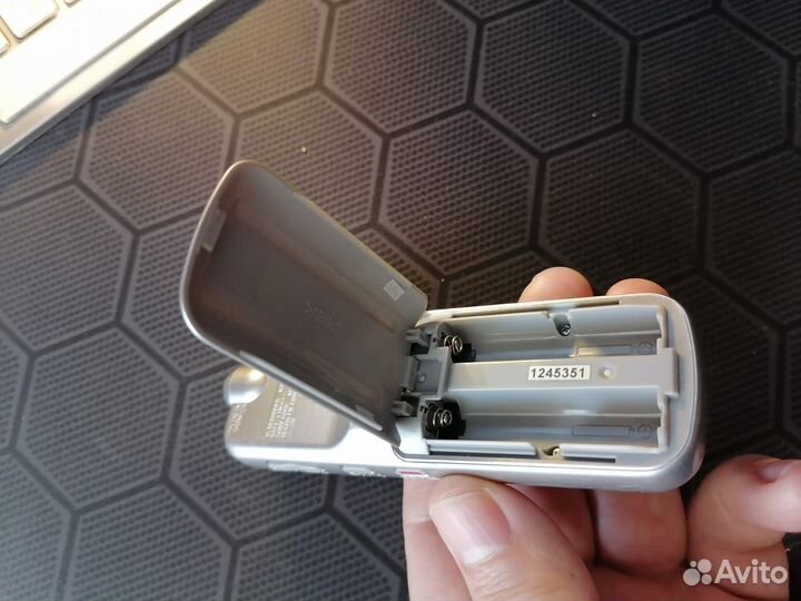 Диктофон Sony ICD-BX132