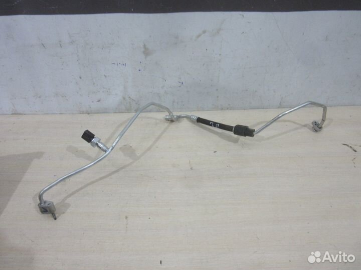 Трубка кондиционера VW Tiguan после 2017