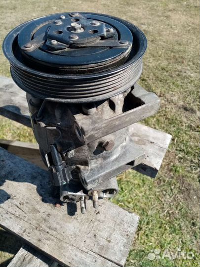 Компрессор автомобильный