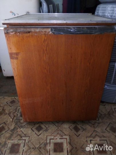 Ретро холодильник