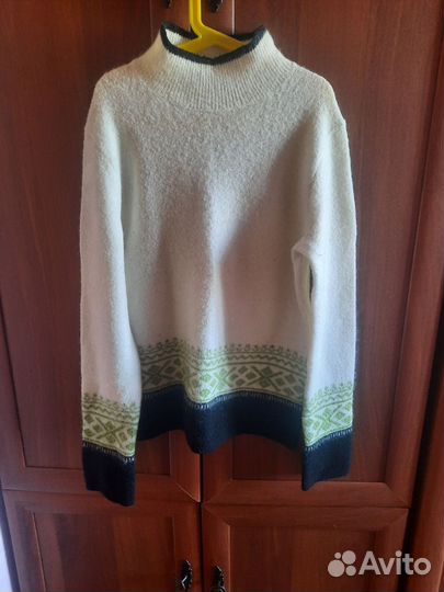 Свитер женский uniqlo