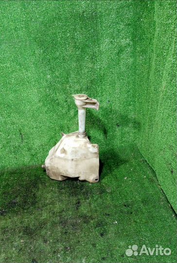 Бачек омывателя Mazda 626 GF