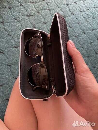 Новые очки с футляром