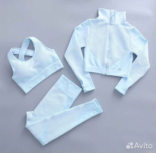 Спортивный костюм женский