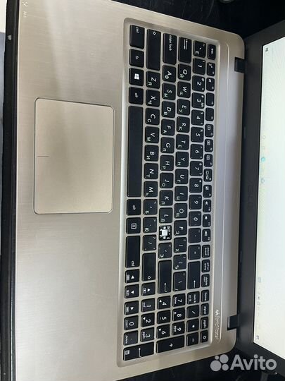 Ноутбук Asus R540Y