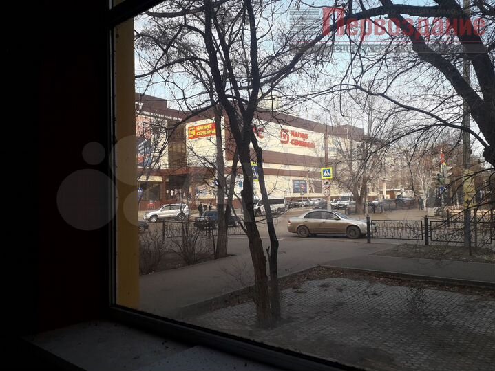 Сдам торговое помещение, 256 м²