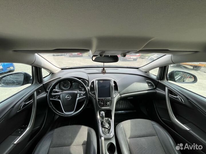 Opel Astra 1.6 МТ, 2012, 210 000 км