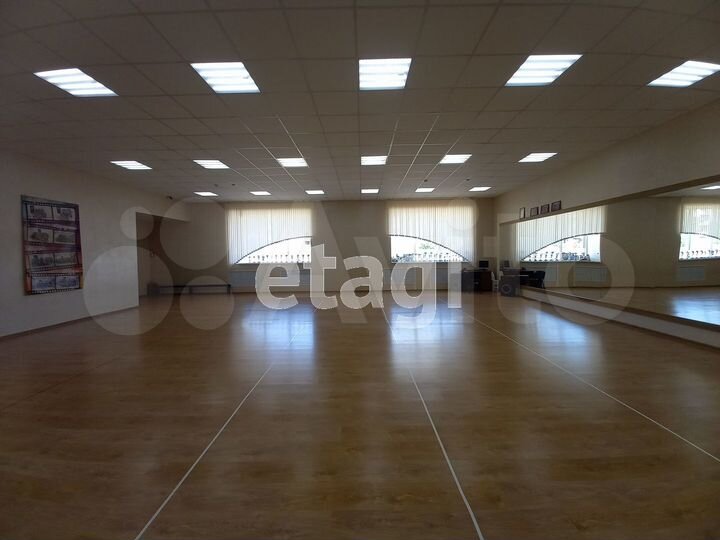 Продам помещение свободного назначения, 252.6 м²