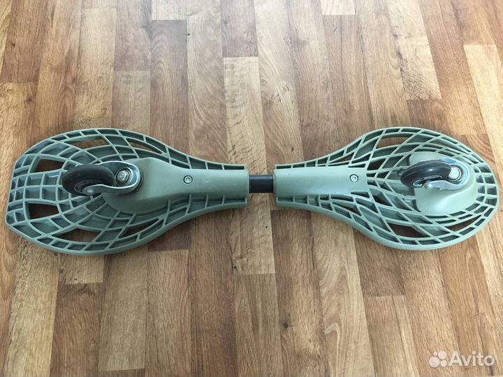 Продам вейвборд/двухкослесный скейтборд