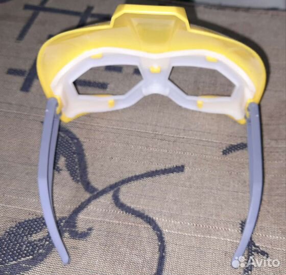 Маска трансформера Бамблби (светится в темноте)