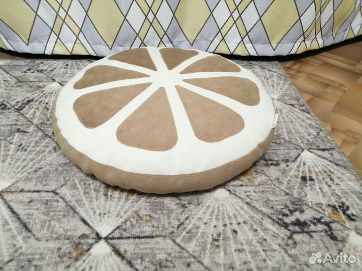 Лежанка, подушка 