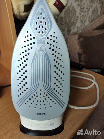 Утюг Philips Azur Performer Plus GC4525