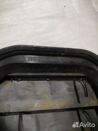 Решетка вентиляционная Volkswagen Touran 1 2004