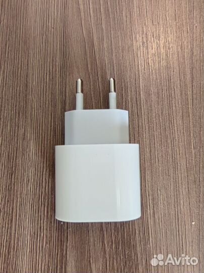 Адаптер питания Apple 20w