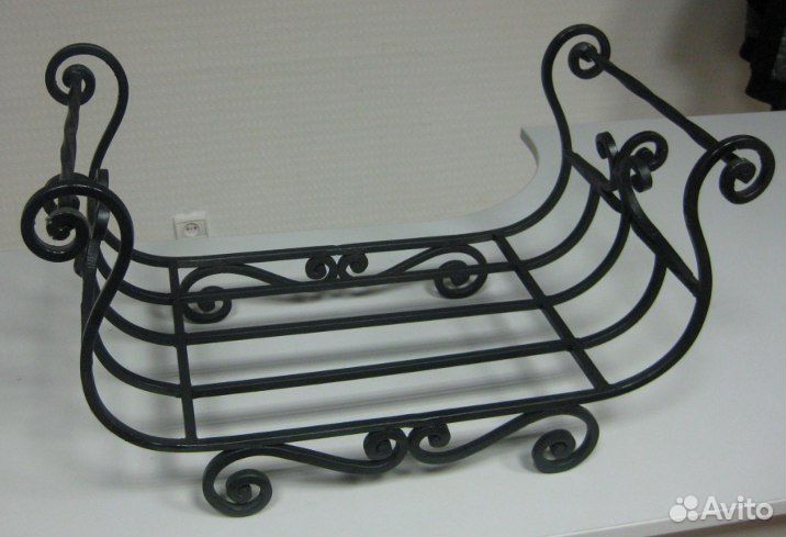 Кованая дровница