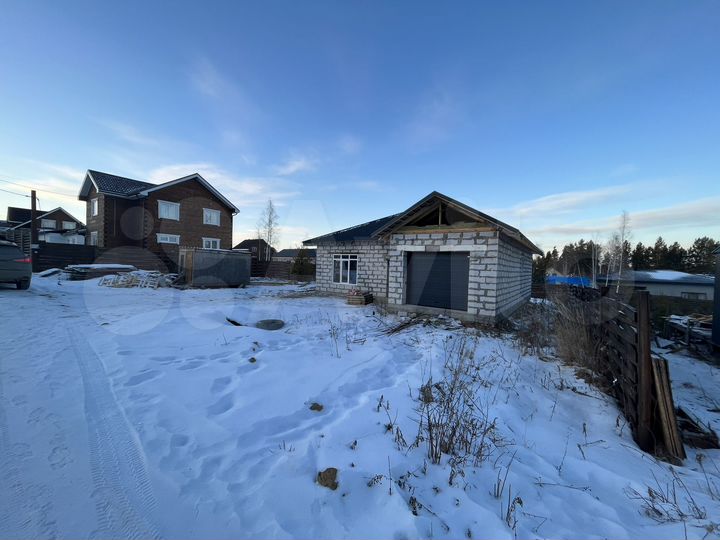 Коттедж 122 м² на участке 9 сот.