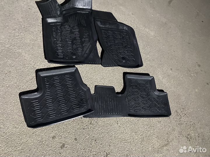 Корики салонона granta крос